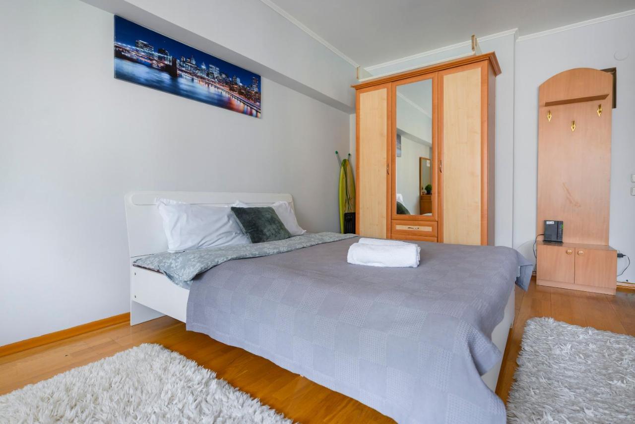 На Проспекте Ленина Apartment Almatî Exterior foto