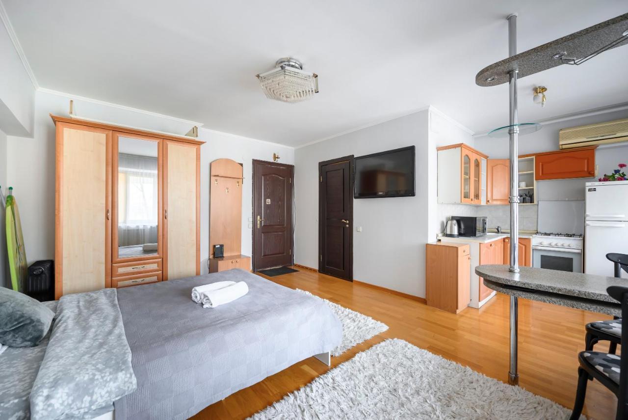 На Проспекте Ленина Apartment Almatî Exterior foto