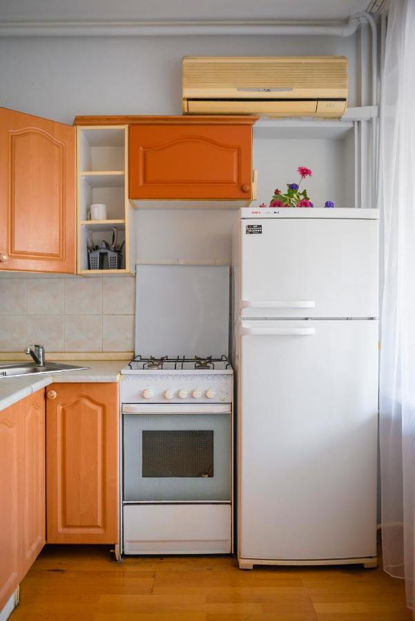 На Проспекте Ленина Apartment Almatî Exterior foto
